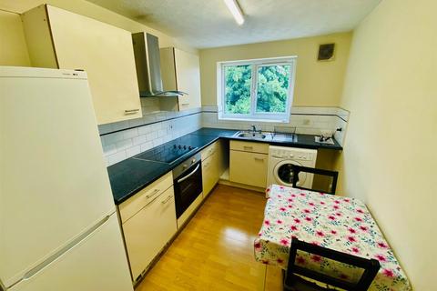 1 bedroom apartment to rent, Fontwell Road, Burton On Trent DE14