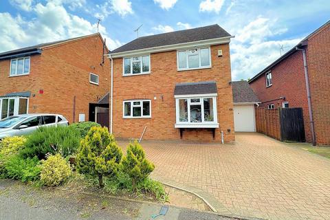 5 bedroom detached house for sale, Walnut Close, Stoke Mandeville HP22