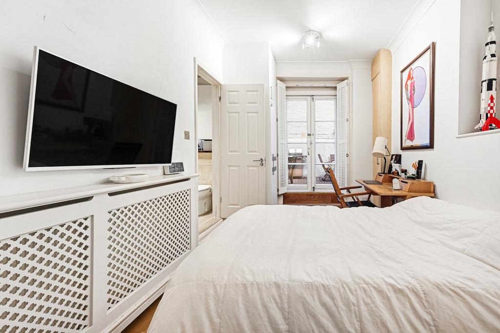 Apartment in London, City of Westminster - View 3