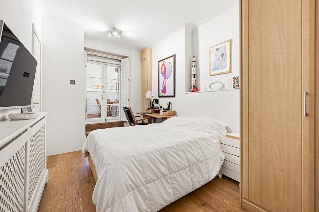 Apartment in London, City of Westminster - More