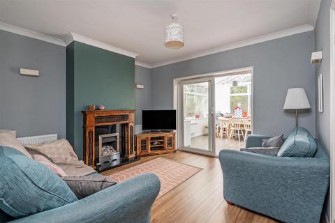 3 bedroom semi-detached house for sale, Eggington Road, Hall Green