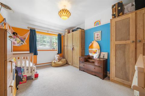 7 Watermead Road, London, SE6 3DL