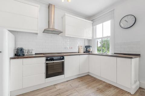 2 bedroom flat for sale, Gauden Road, SW4