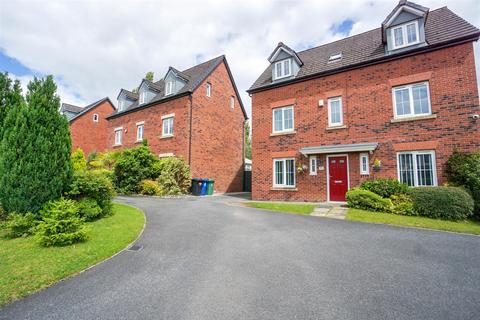 5 bedroom detached house for sale, North Road, Manchester M46