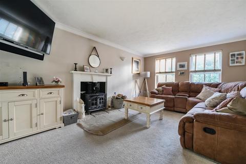 4 bedroom detached house for sale, Aintree Drive, Chippenham