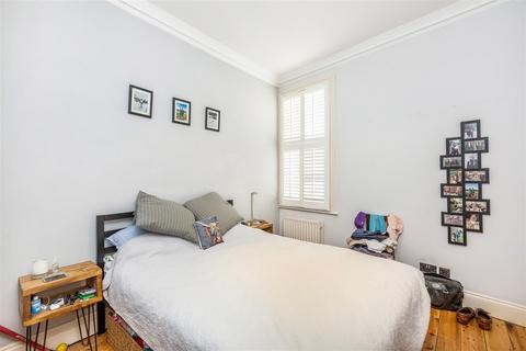 2 bedroom flat for sale, Putney Bridge Road, Putney