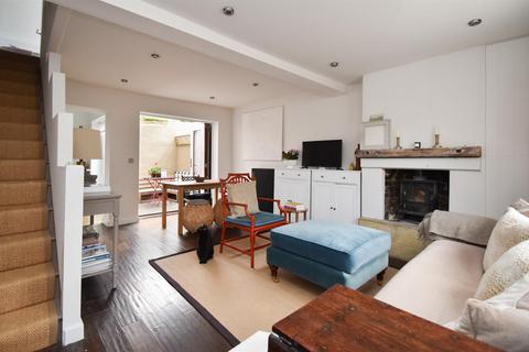 2 bedroom end of terrace house for sale, Oxford Terrace, Hastings
