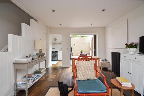 2 bedroom end of terrace house for sale, Oxford Terrace, Hastings