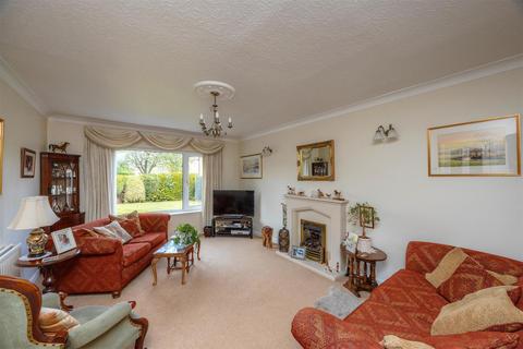 5 Birchitt Close, Sheffield, S17 4QJ
