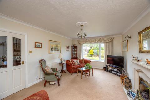 5 Birchitt Close, Sheffield, S17 4QJ