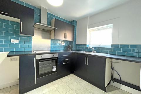 2 bedroom duplex to rent, Mansfield Road, Nottingham NG5
