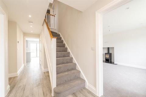 4 bedroom detached house for sale, Duke Street Row, Ipswich IP8