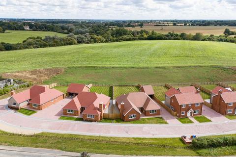 3 bedroom detached bungalow for sale, Duke Street Row,, Ipswich IP8