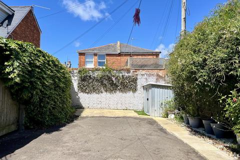 2 bedroom end of terrace house for sale, Manifold Road, Eastbourne