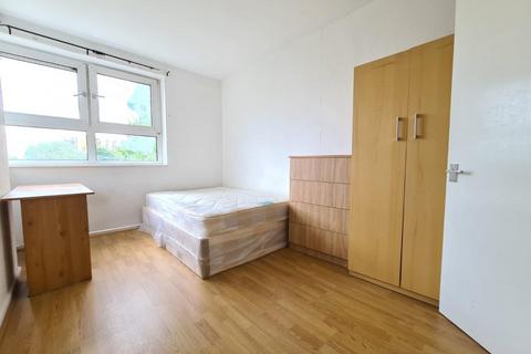 4 bedroom flat to rent, Joseph Street, London E3