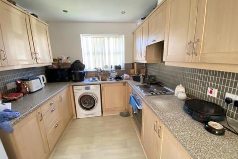 2 bedroom apartment for sale, Marlington Drive, Huddersfield