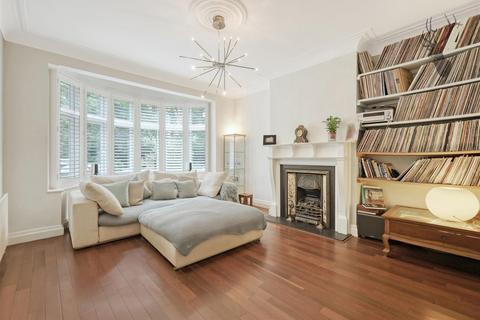 92 Forest Glade, London, E4 9RJ