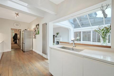 92 Forest Glade, London, E4 9RJ