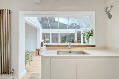 92 Forest Glade, London, E4 9RJ