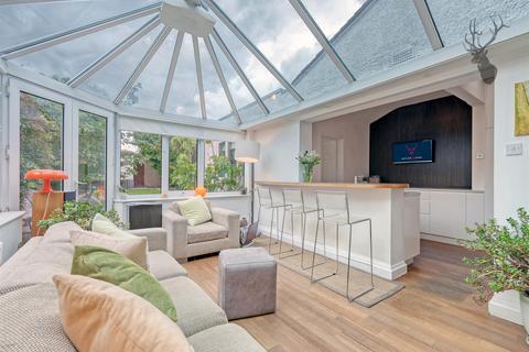 92 Forest Glade, London, E4 9RJ