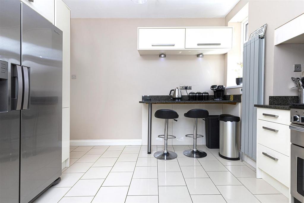 Bramleys Estate Agents - Butternab Road (kitchen..