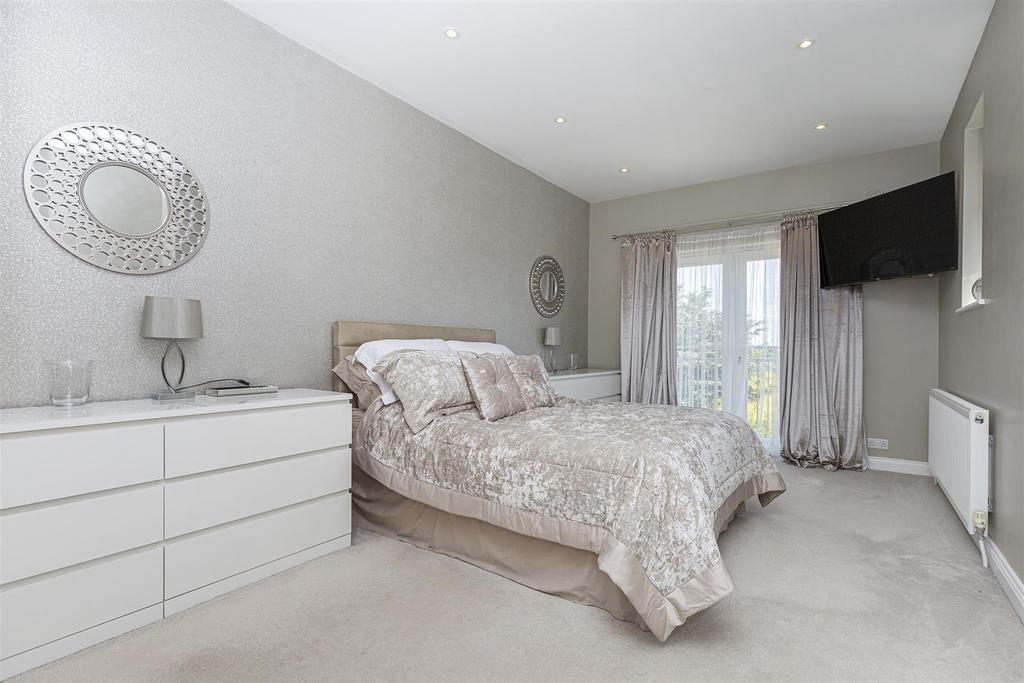 Bramleys Estate Agents - Butternab Road (59).jpg
