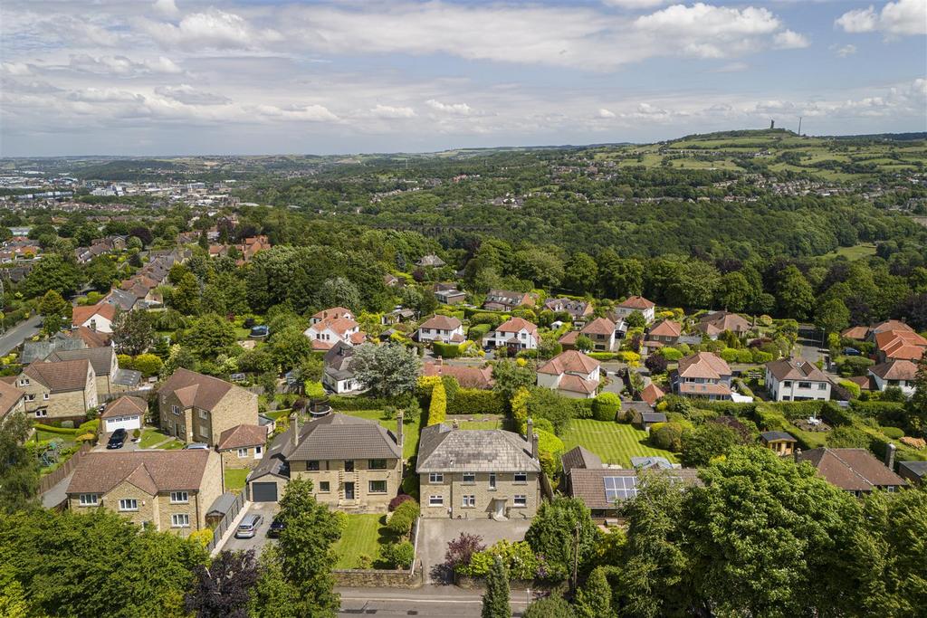 Bramleys Estate Agents - Butternab Road (8).jpg
