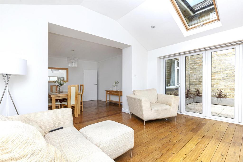 Bramleys Estate Agents - Butternab Road (sun room