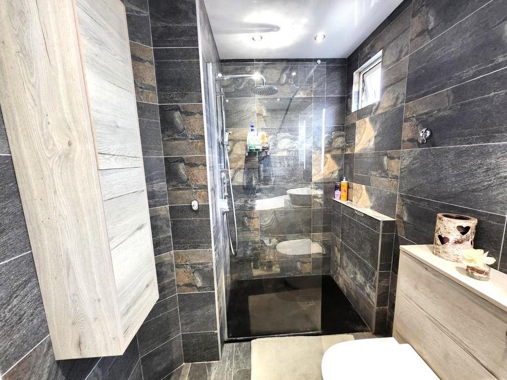 Family bathroom