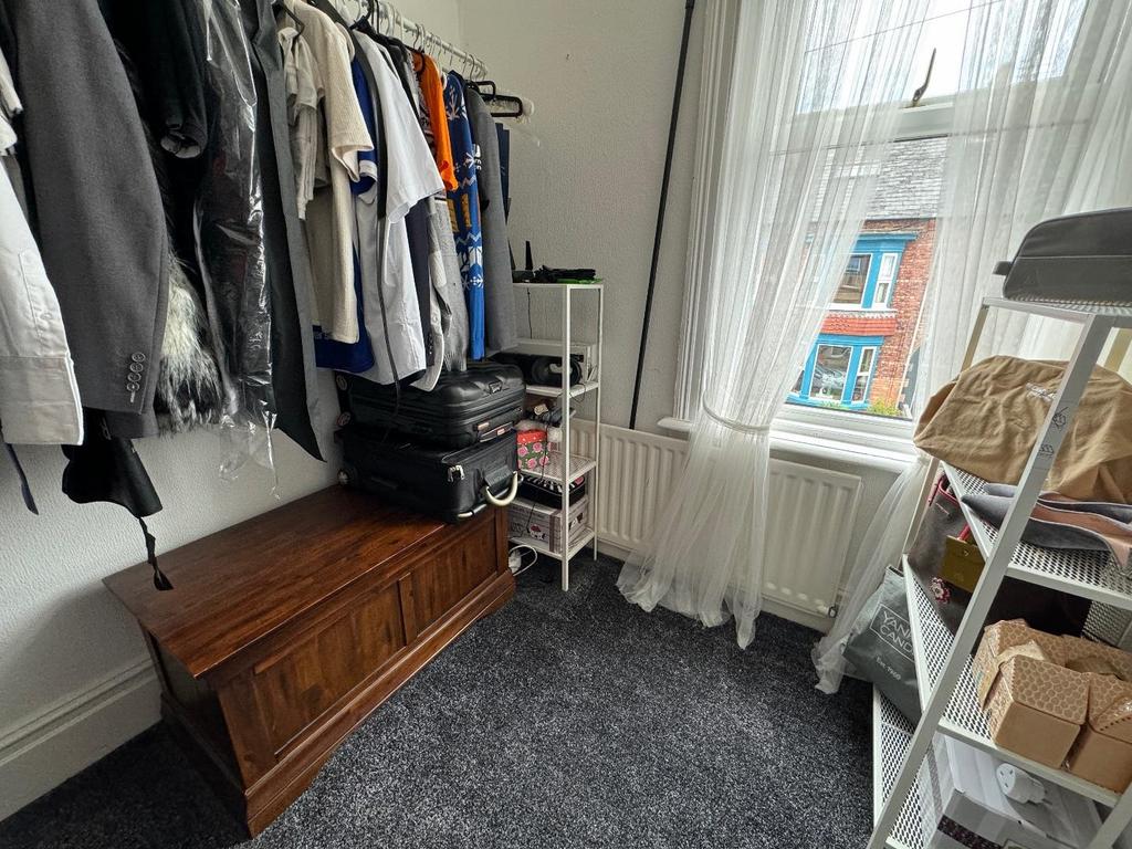 Bedroom (front)