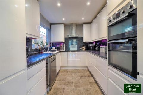 31 Monks Walk, Buntingford, SG9 9EE