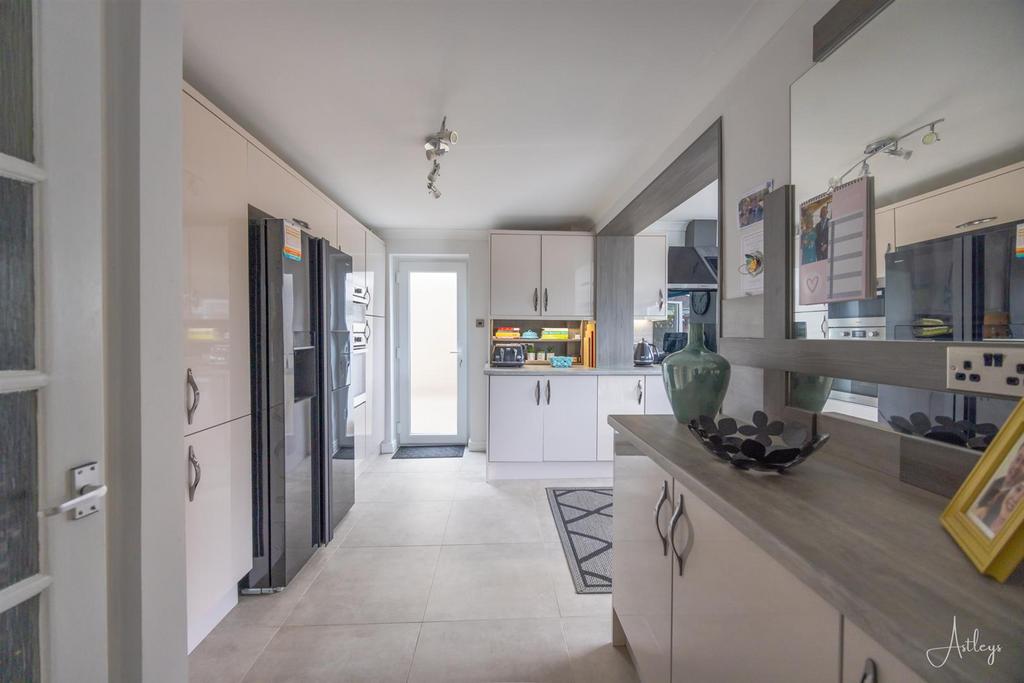 Open plan Kitchen/breakfast room