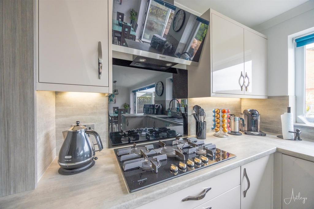 Open plan kitchen/breakfast room
