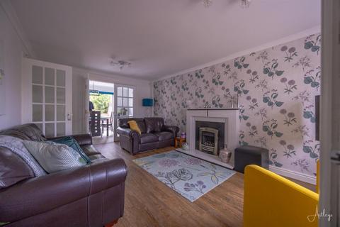 49 Falcon Drive, Neath, SA11 3SG