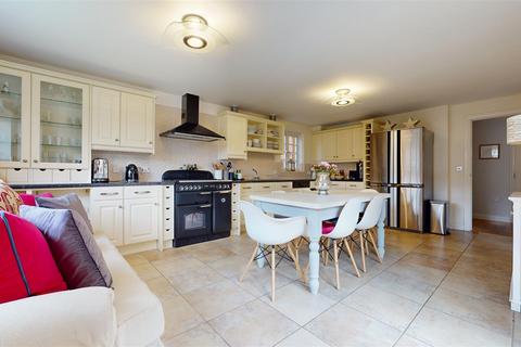 5 bedroom detached house for sale, Harlow Crescent, Oxley Park, Milton Keynes