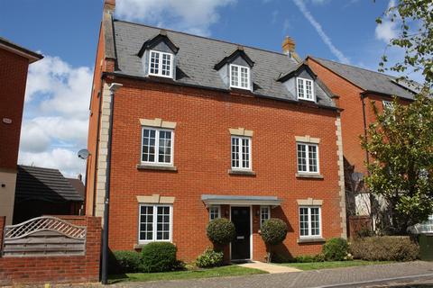 5 bedroom detached house for sale, Harlow Crescent, Oxley Park, Milton Keynes