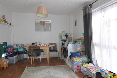 2 bedroom house for sale, Broadwater Crescent, Stevenage SG2