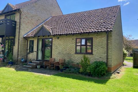 2 bedroom bungalow for sale, Ship Gardens, Bury St. Edmunds IP28