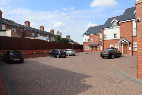 2 bedroom apartment for sale, Highgate Court, Bridge Street, Wrexham