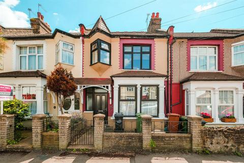 3 bedroom terraced house for sale, Mount Avenue, Chingford