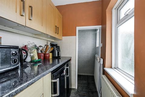 10 Mount Avenue, London, E4 6SY