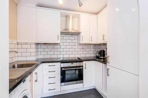 2 bedroom maisonette to rent, Cascade Road, Buckhurst Hill