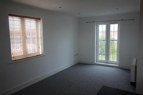 2 bedroom apartment to rent, Weyland Drive, Essex CO3