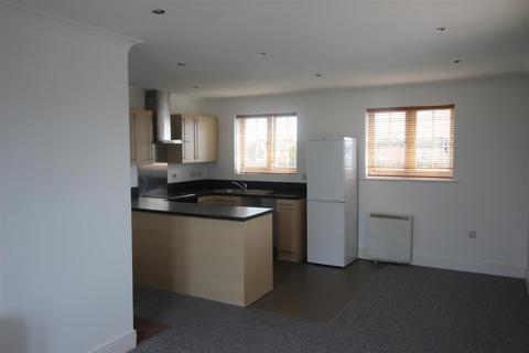 2 bedroom apartment to rent, Weyland Drive, Essex CO3