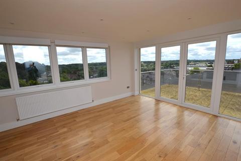 2 bedroom maisonette to rent, Flat 56 Eastgate House