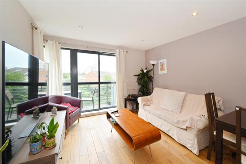 2 bedroom flat for sale, Spa Road, London, SE16