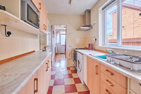 33 Catesby Road, Rugby, CV22 5JJ