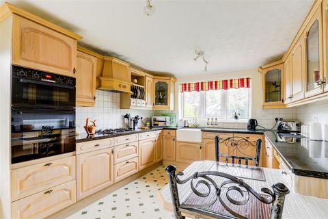 3 bedroom detached house for sale, St. James Court, Sandiacre NG10