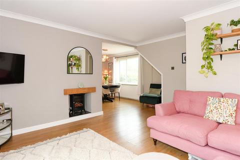 3 bedroom semi-detached house for sale, Chantry Gardens, Southwick