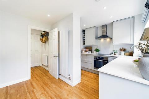 9 Bennett Close, Maidenbower, Crawley, RH10 7HW